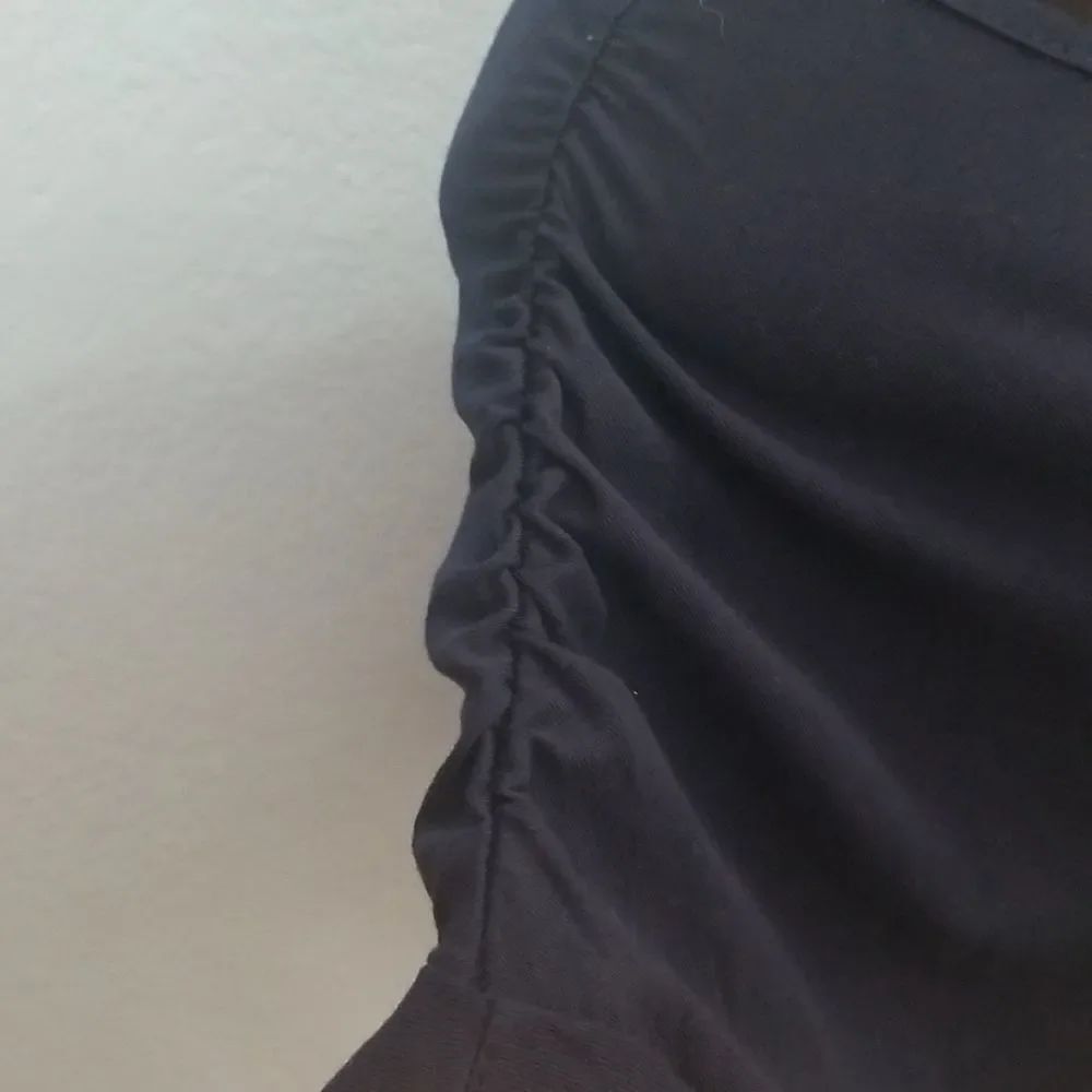 Keyhole back top - Picture 7 of 9